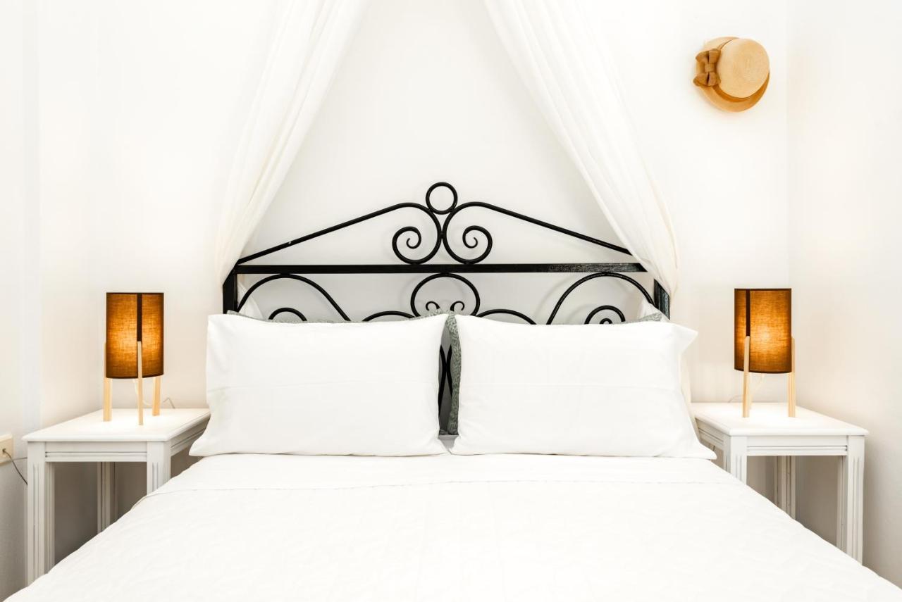 Villa By Hotel Thira Фира Екстериор снимка