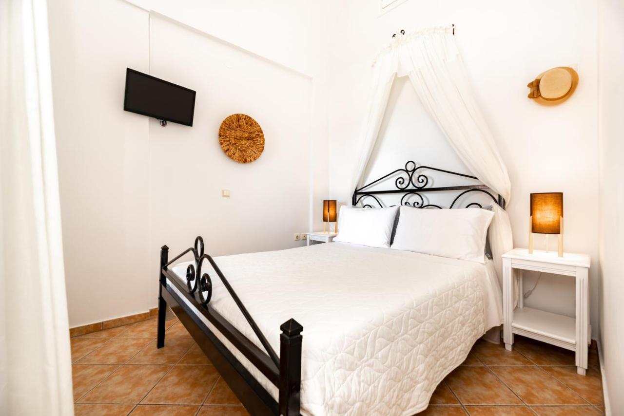 Villa By Hotel Thira Фира Екстериор снимка